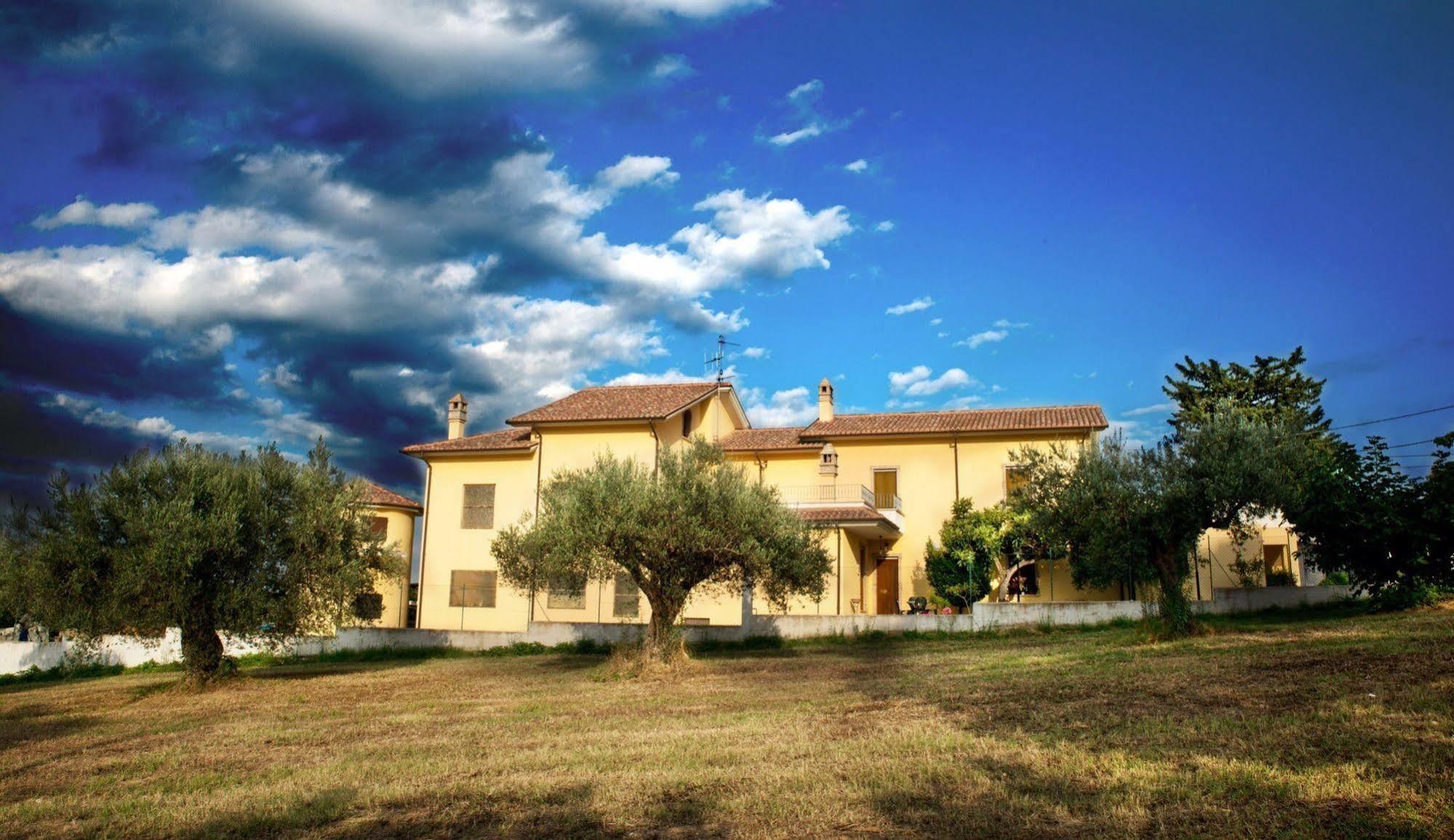 Willa Agriturismo Il Casolare Di Nonno Mario Manoppello Zewnętrze zdjęcie